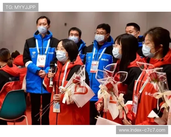 志愿者50人协同除雪，圣保利测试赛前准备就绪